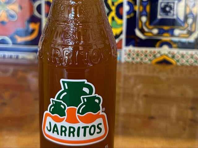 Jarritos.